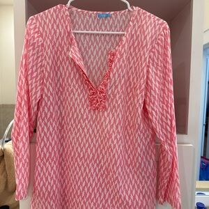 J. McLaughlin Pink and White Geometric Top